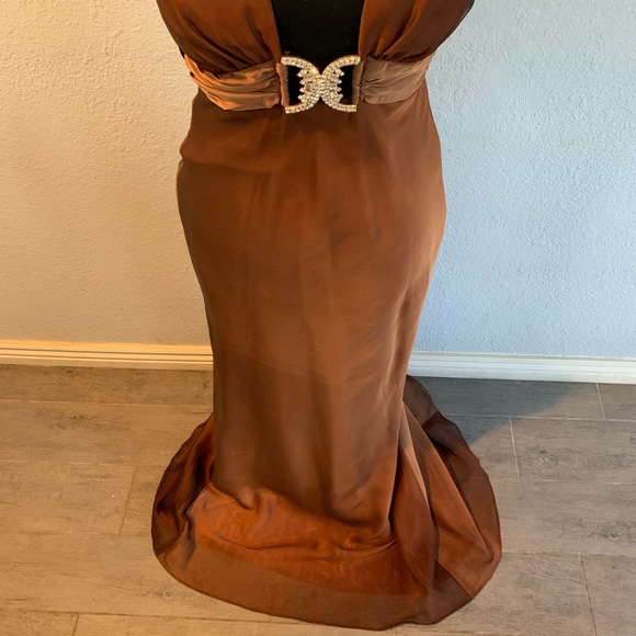 Cache Evening Gown - Picture 3 of 8